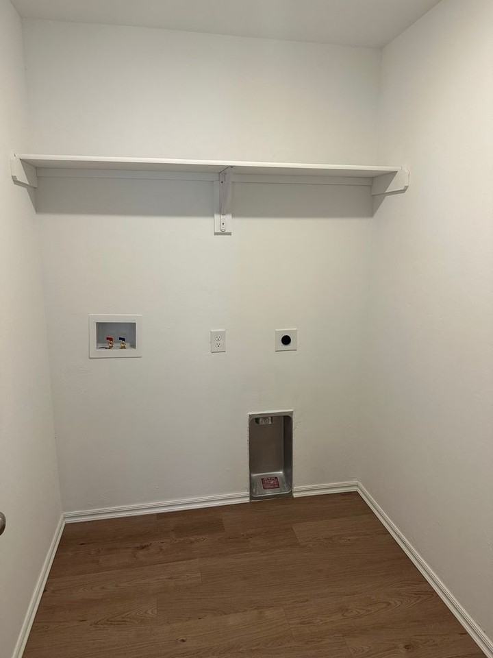 1220 S Brook Dr - Photo 6 of 20