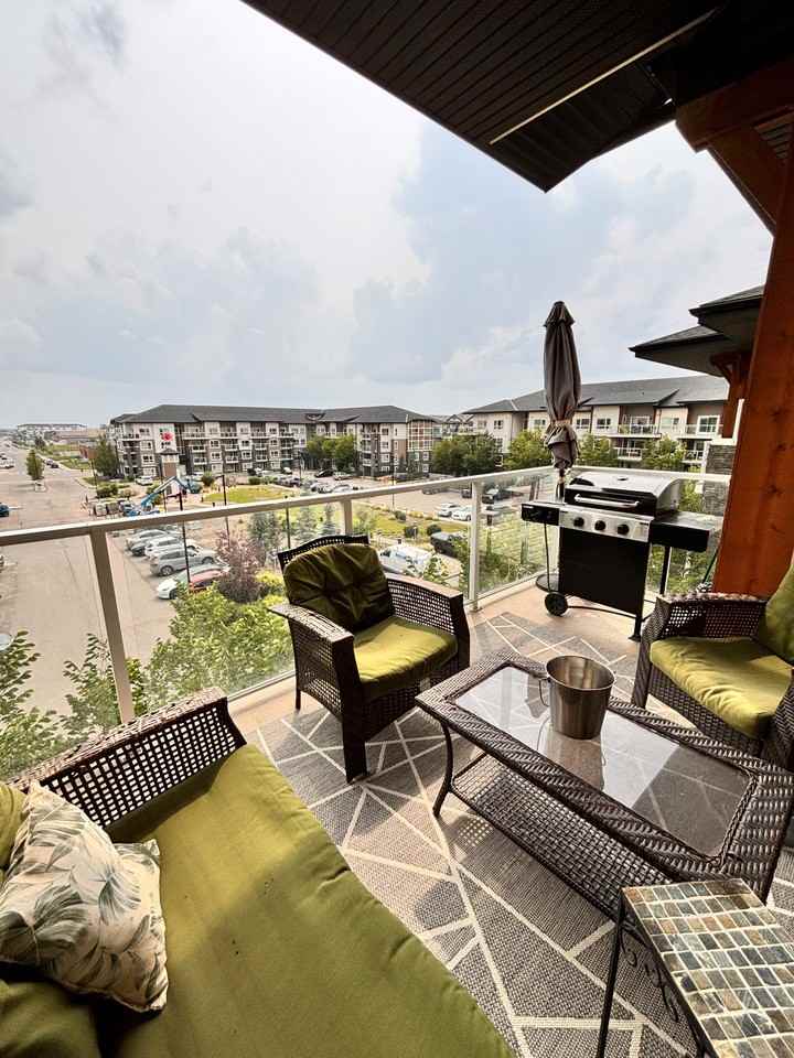 240 Skyview Ranch Rd NE - Photo 2 of 13