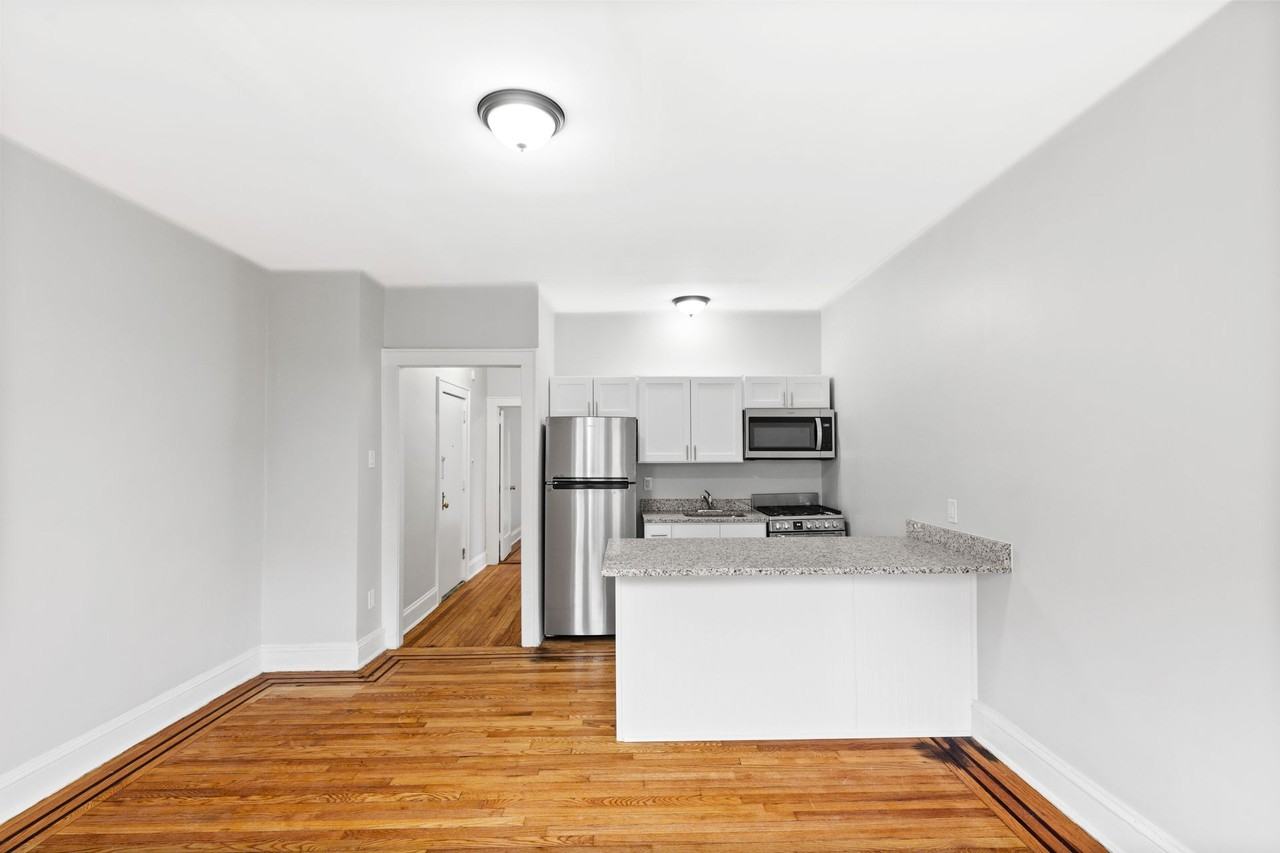 146 Valley Apartments - Photo 5 of 6