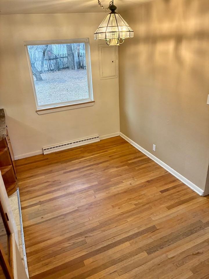 523 S Shields St - Photo 6 of 23