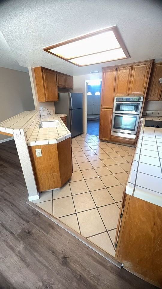 2220 London Cir - Photo 2 of 14