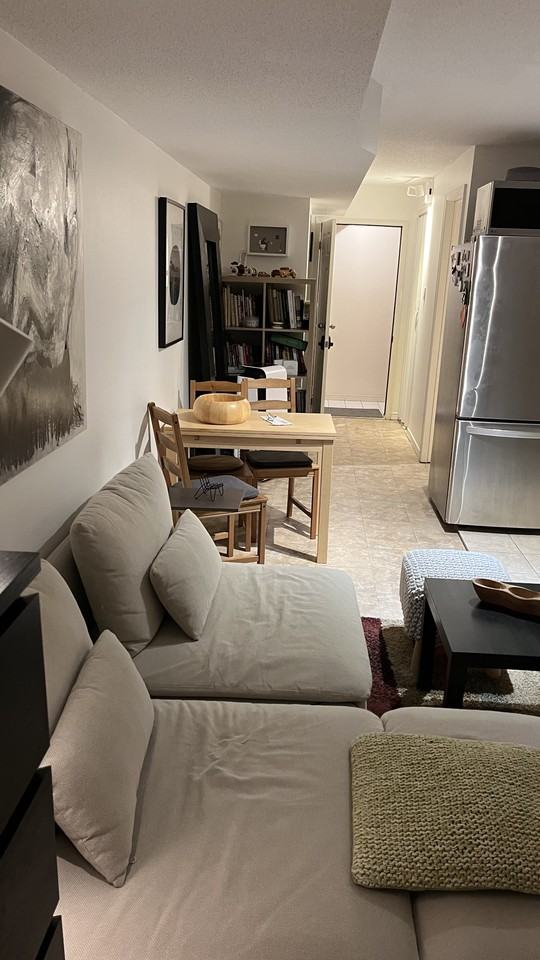 475 Saint Clarens Avenue - Photo 2 of 10