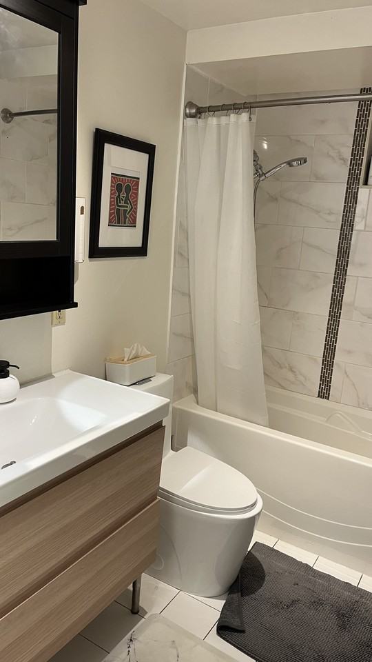 475 Saint Clarens Avenue - Photo 4 of 10