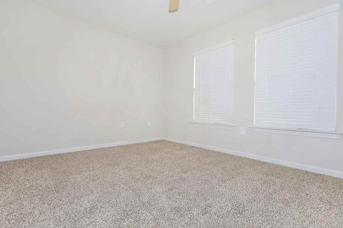 601 Spur 316 - Photo 4 of 27