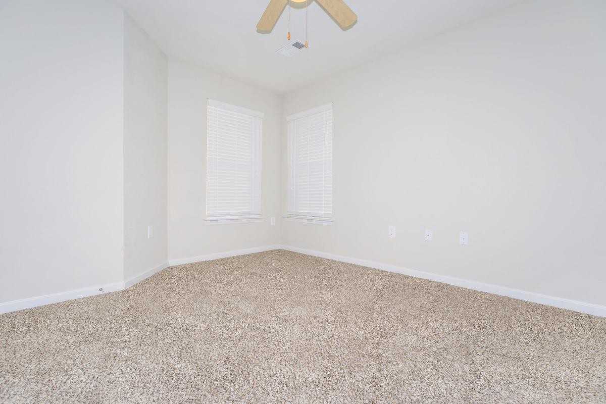 601 Spur 316 - Photo 6 of 27