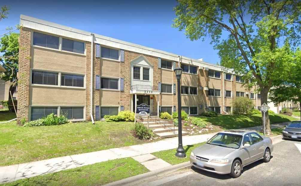 2310 Aldrich Ave S - Photo 3 of 12