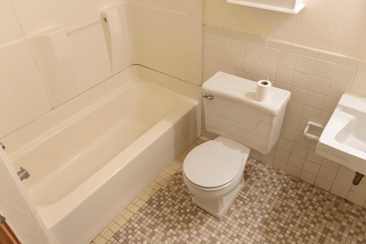 2310 Aldrich Ave S - Photo 2 of 12