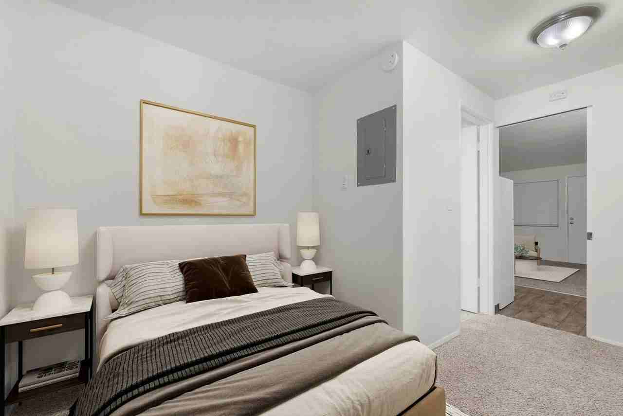 University Crest Apartments | Private - Photo 5 of 9