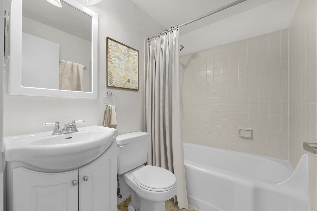 University Crest Apartments | Private - Photo 7 of 9