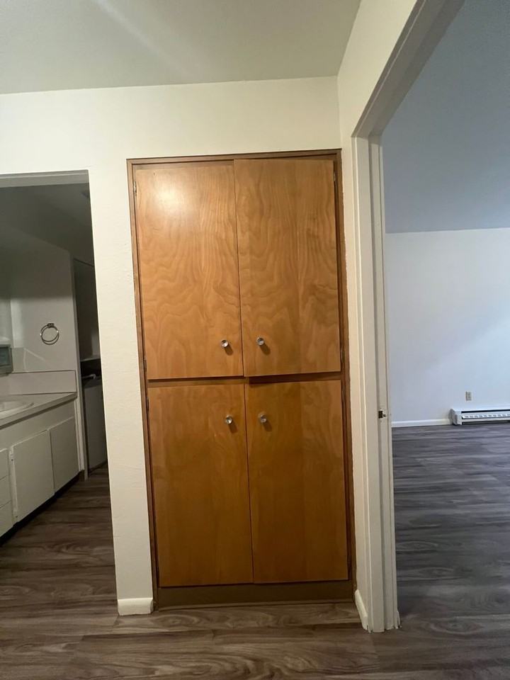 1764 Park Ave Ne - Photo 7 of 15