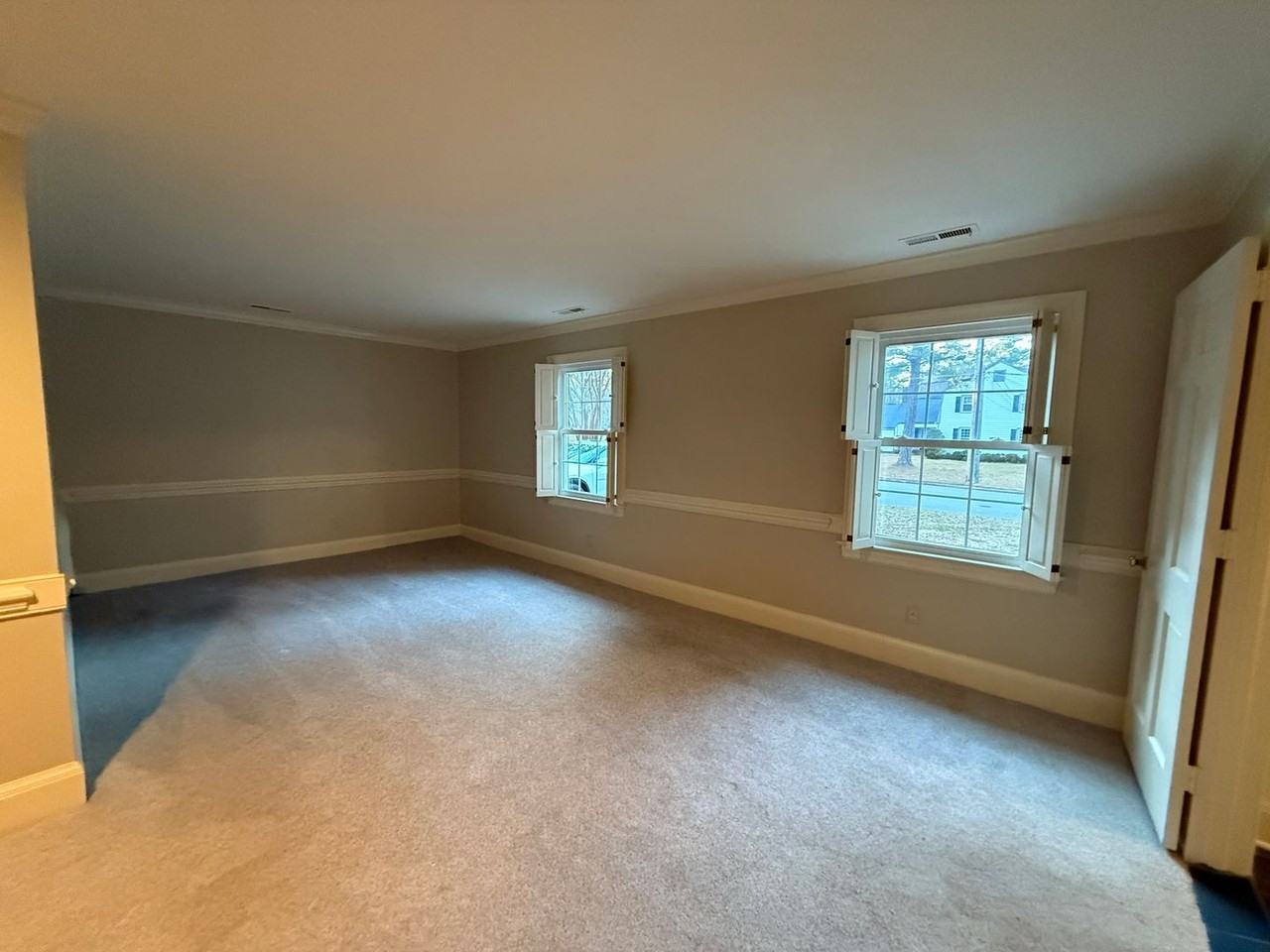 1118 Laurel Ln Nw - Photo 4 of 15