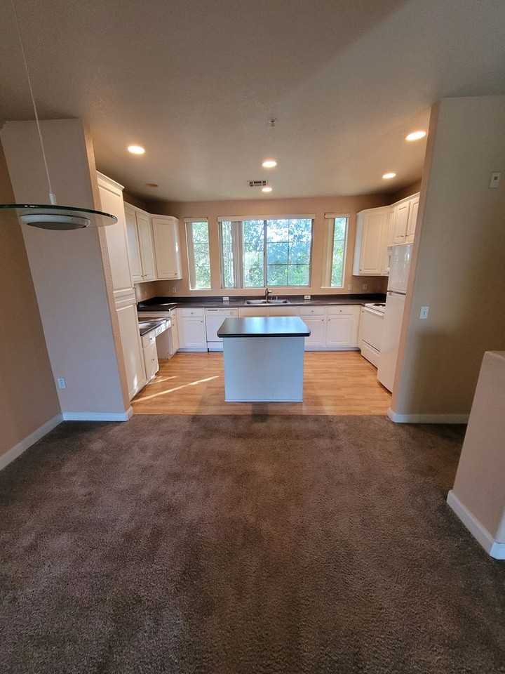4465 E Paradise Village Pkwy S #1170 - Photo 6 of 13