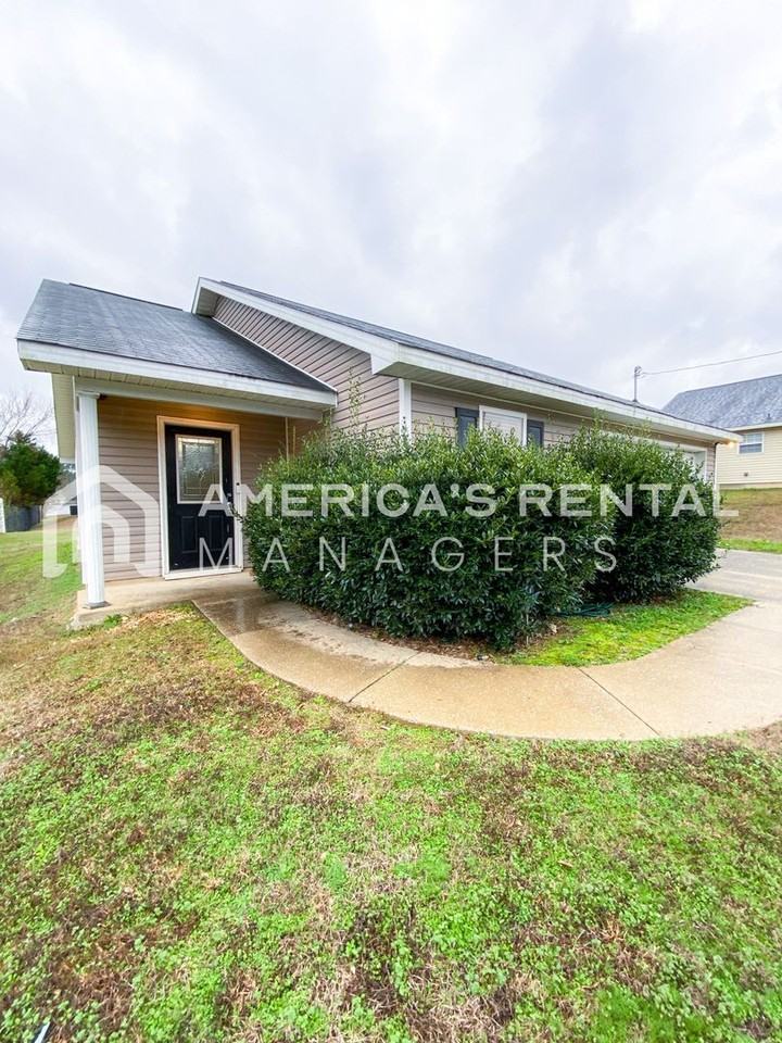 15915 Lexie Dr - Photo 2 of 21