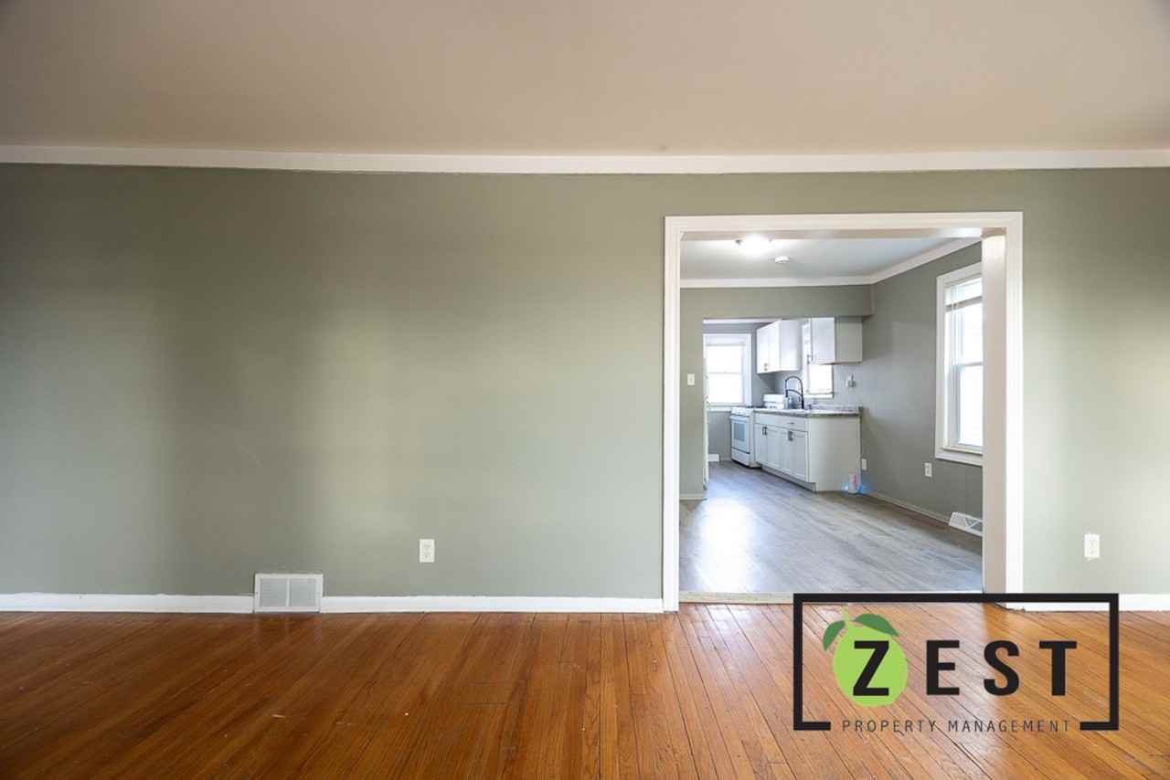 128 W Muir Ave - Photo 2 of 30