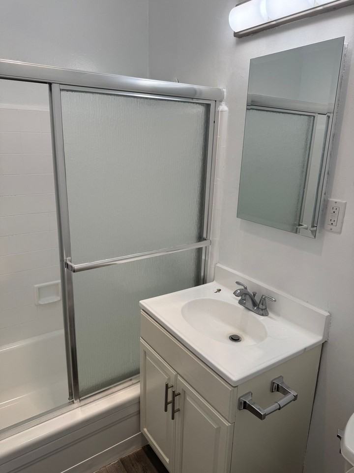 811 Centinela Ave - Photo 7 of 7