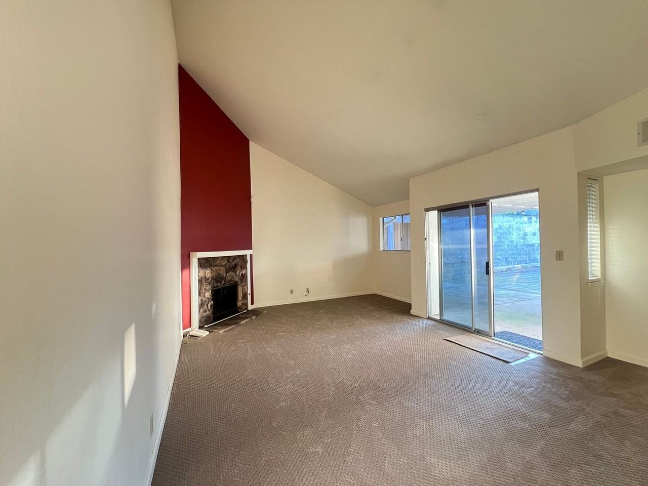 5563 Sonoma Dr - Photo 3 of 34