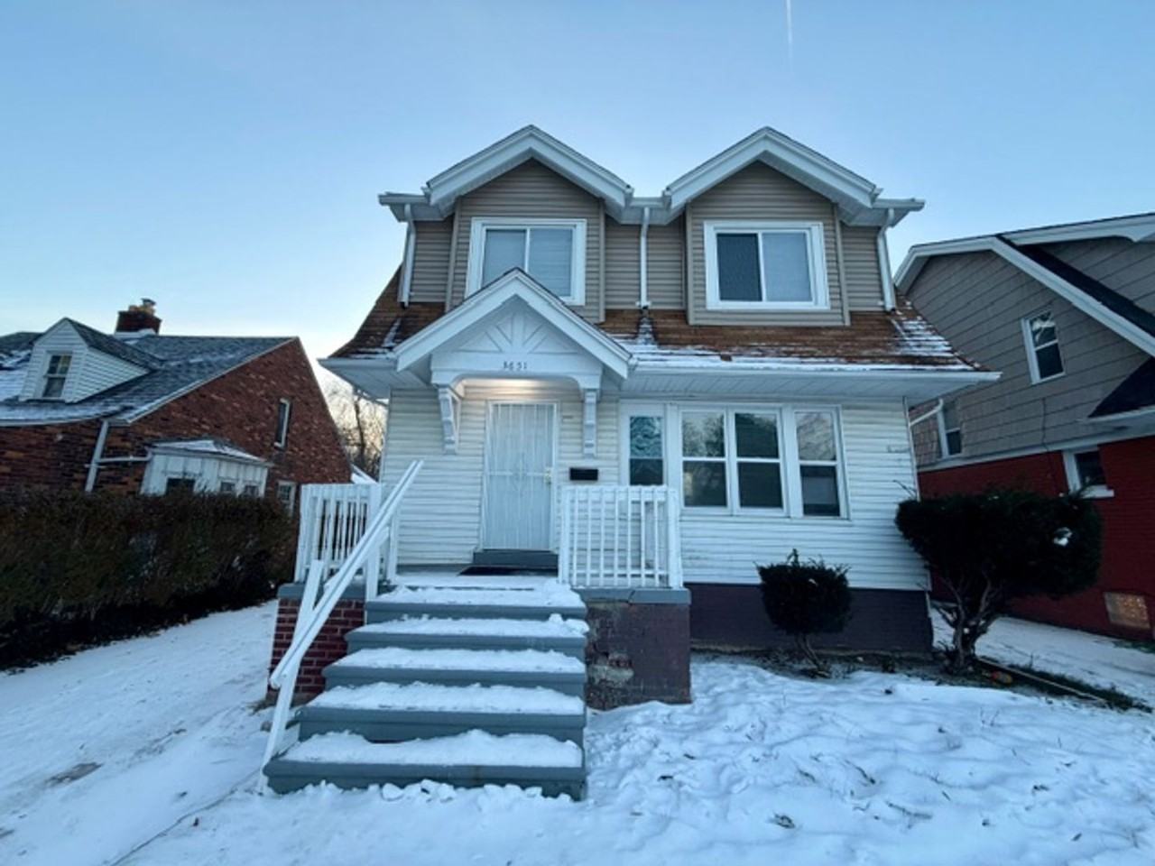 3651 Buckingham Ave - Photo 3 of 18