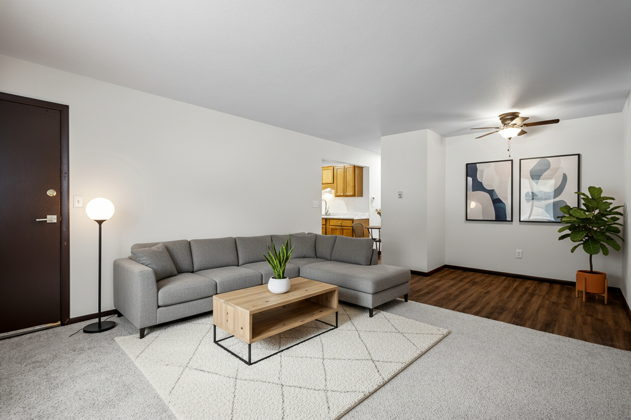 Arrowhead Apartments and Townhomes - Photo 4 of 50