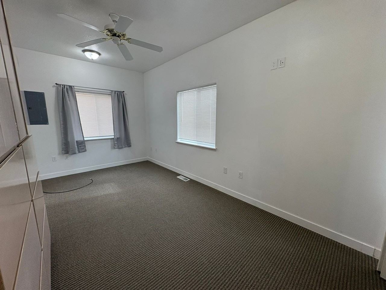 Zion View Apartments - Photo 2 of 29