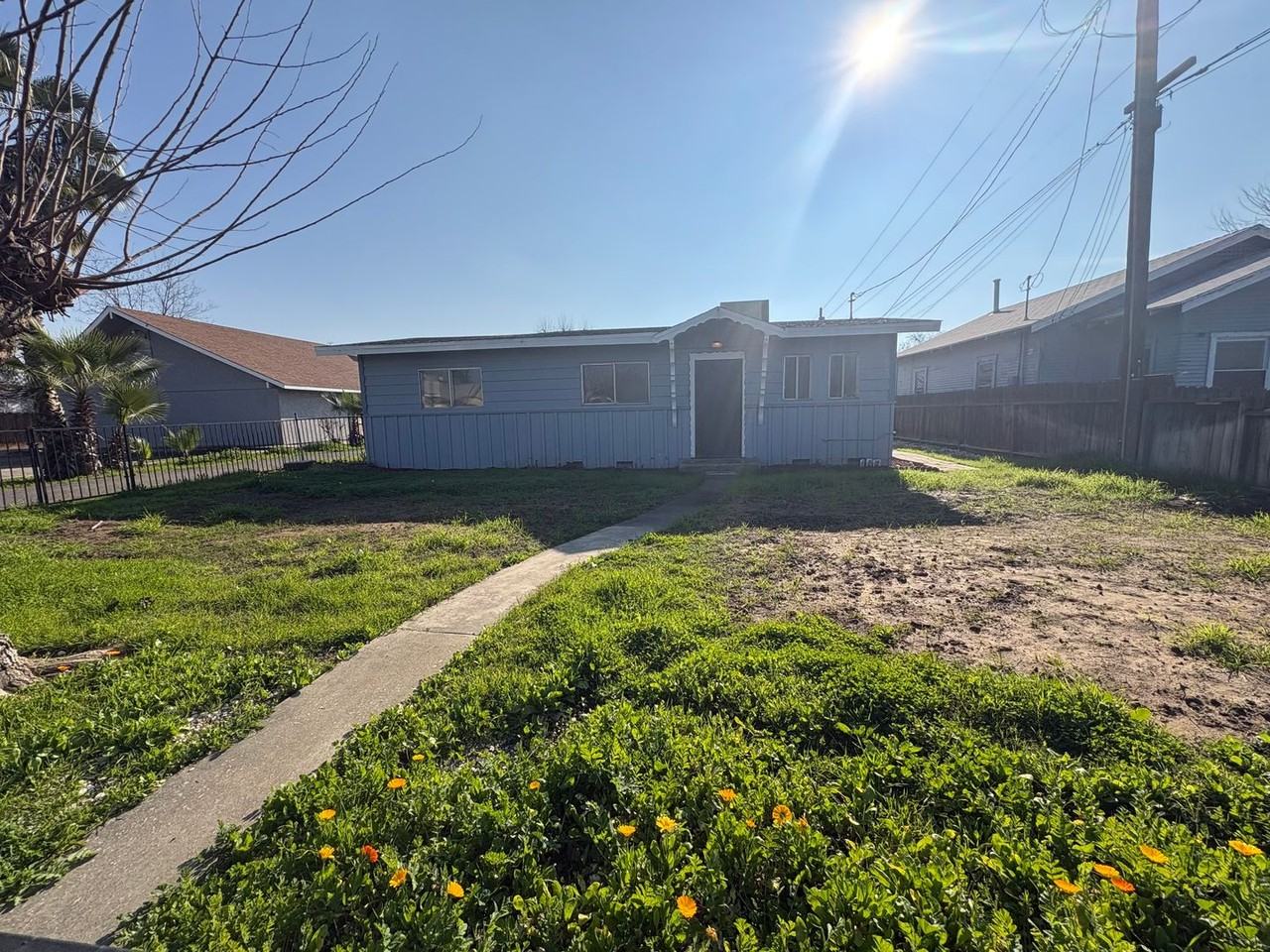 856 W Chestnut St - Photo 2 of 25