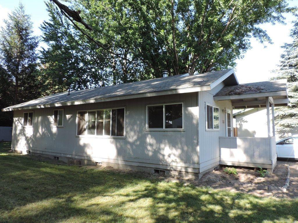 355 W 6th St - Photo 3 of 16