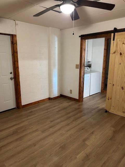 633 N Commercial St - Photo 4 of 14