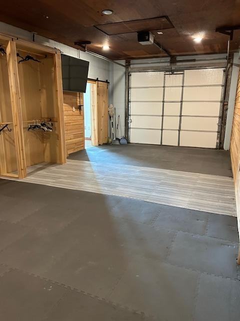 633 N Commercial St - Photo 7 of 14