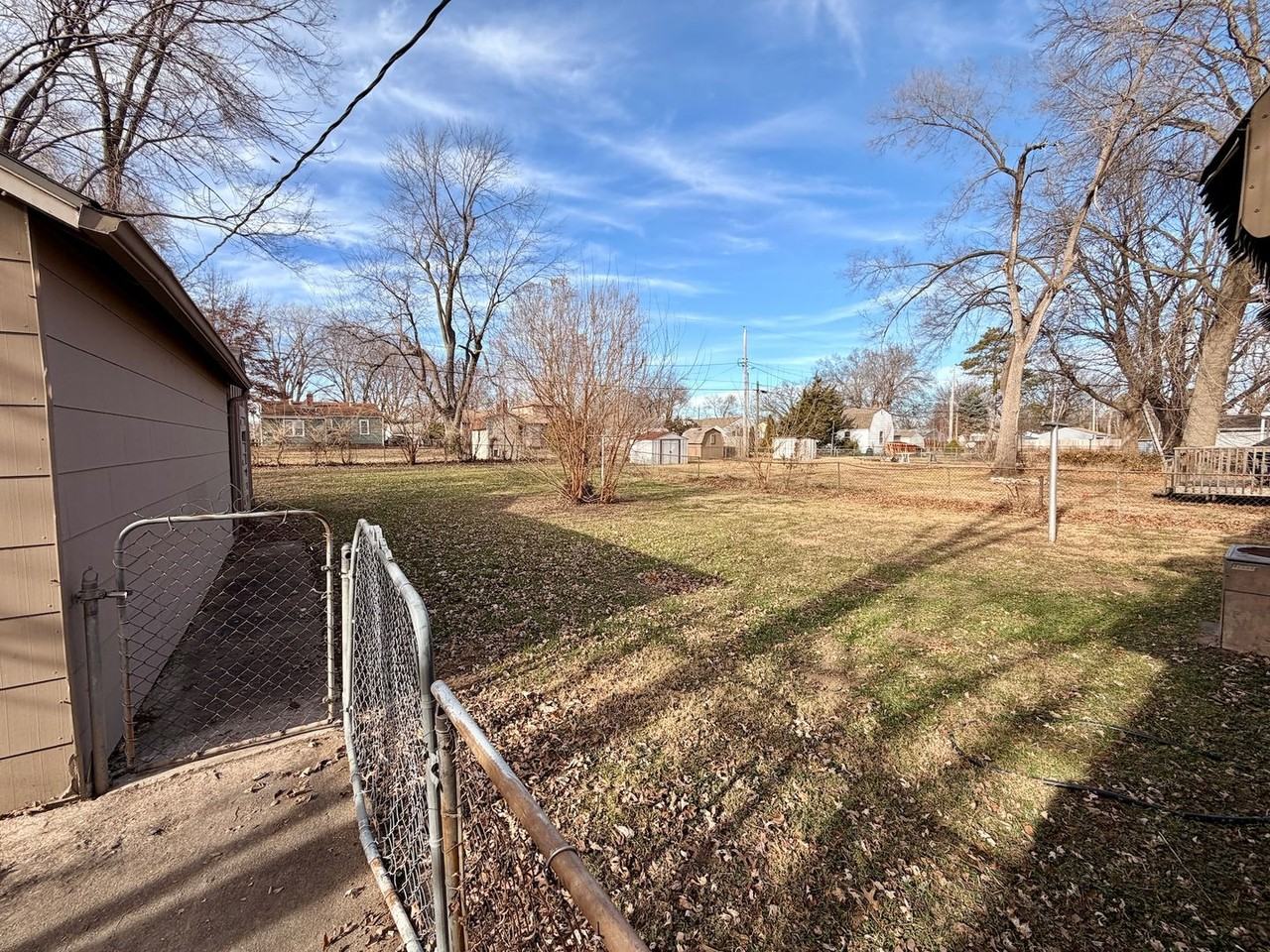 3112 S Vermont Ave - Photo 2 of 11