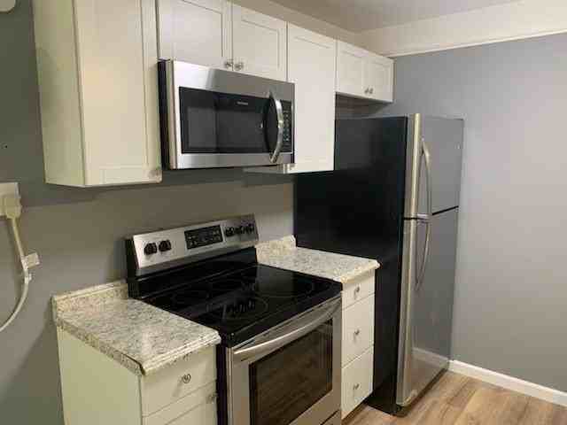 442446 W Church St - Photo 3 of 8