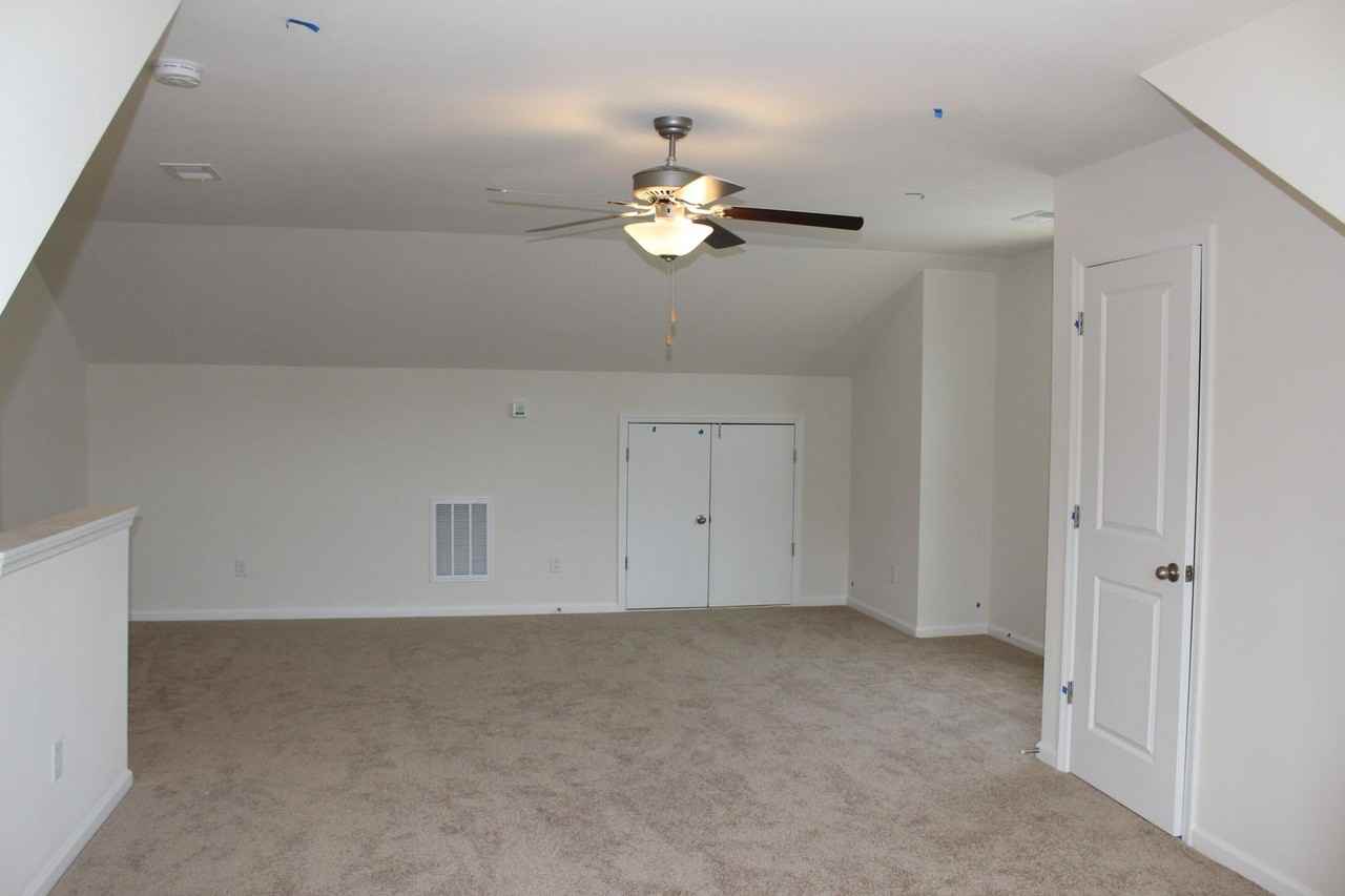 195 Woodward Rd - Photo 6 of 17