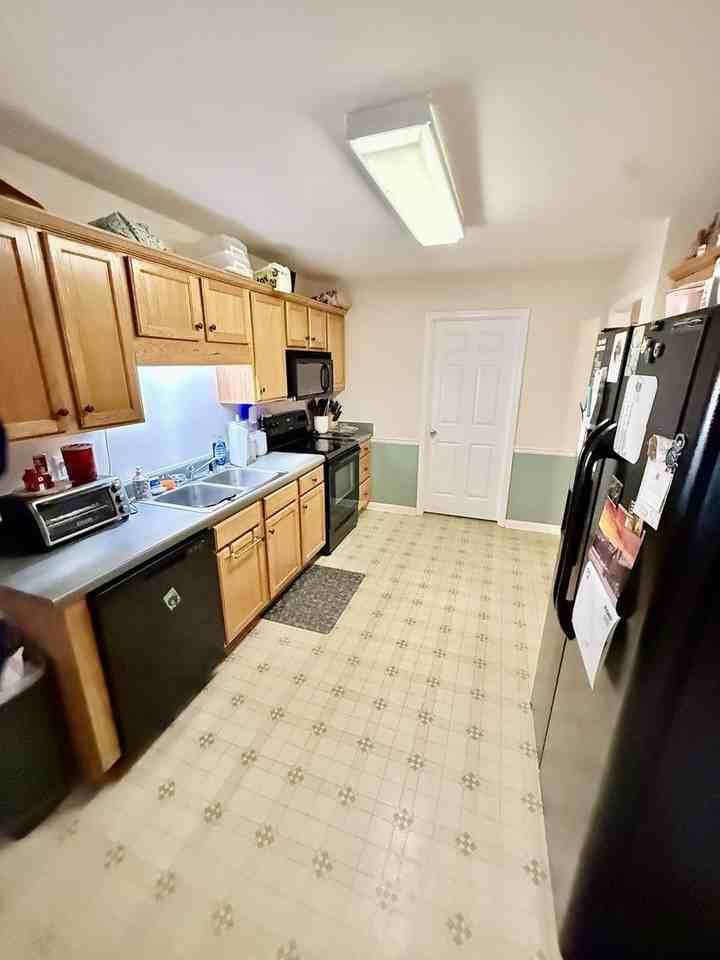 200 Cedar Rock Trce - Photo 2 of 13