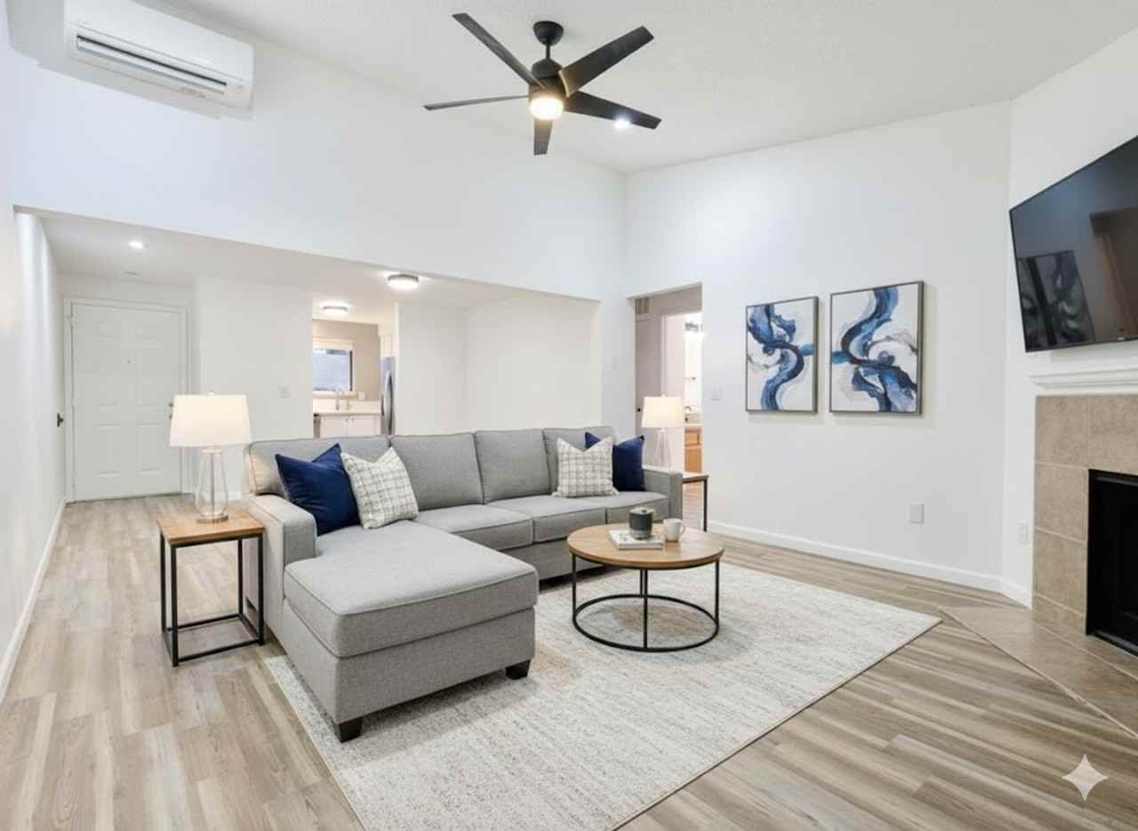 5160 Sw 180th Ave - Photo 5 of 20