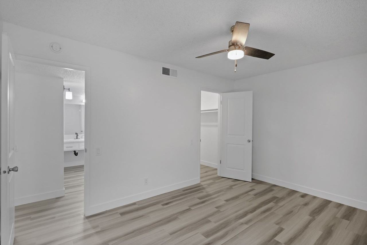 Courtyard - Photo 7 of 50