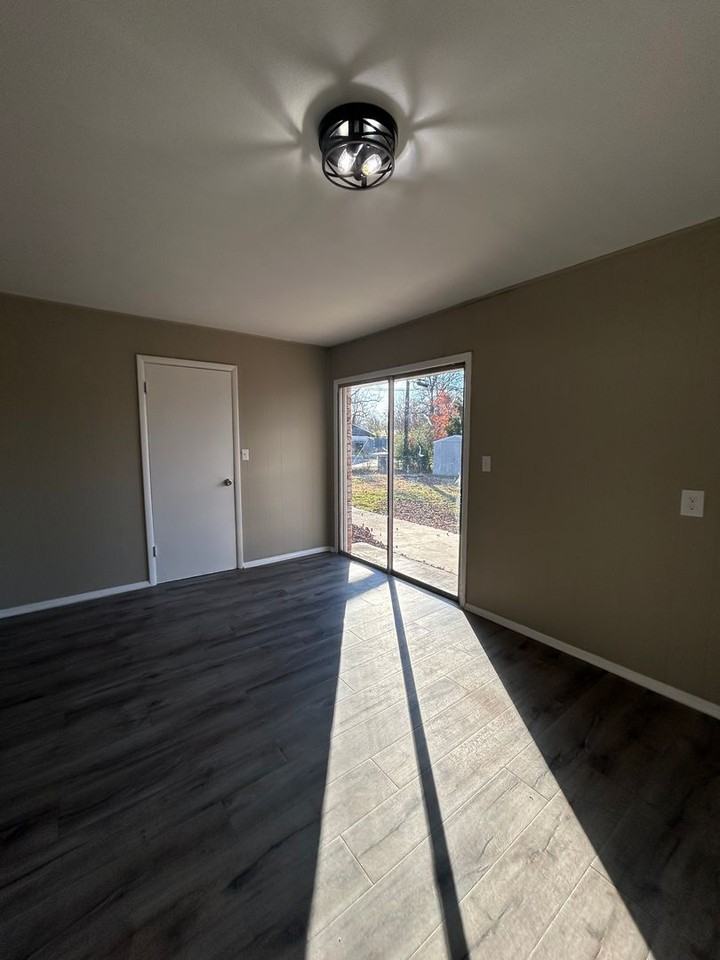 2001 Westwood Ave - Photo 5 of 23