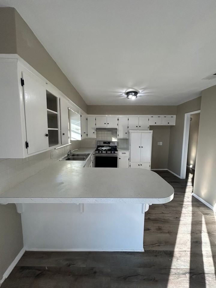 2001 Westwood Ave - Photo 6 of 23