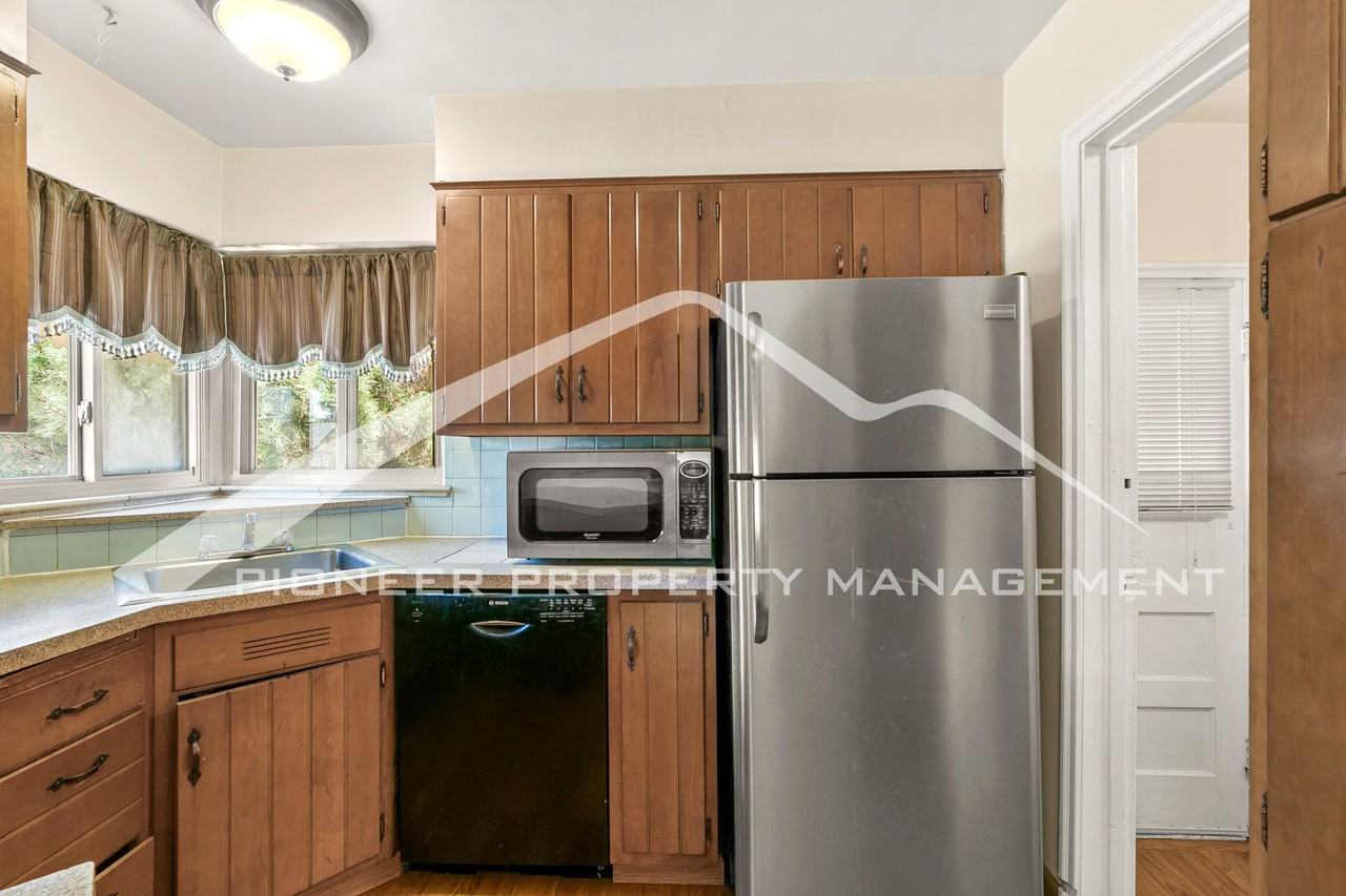 3300 Zenobia St - Photo 6 of 14