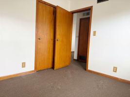 featured image of 1341 E Illinois St