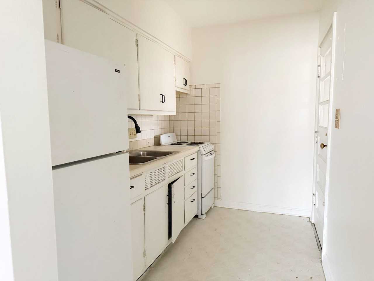 1341 E Illinois St - Photo 7 of 13