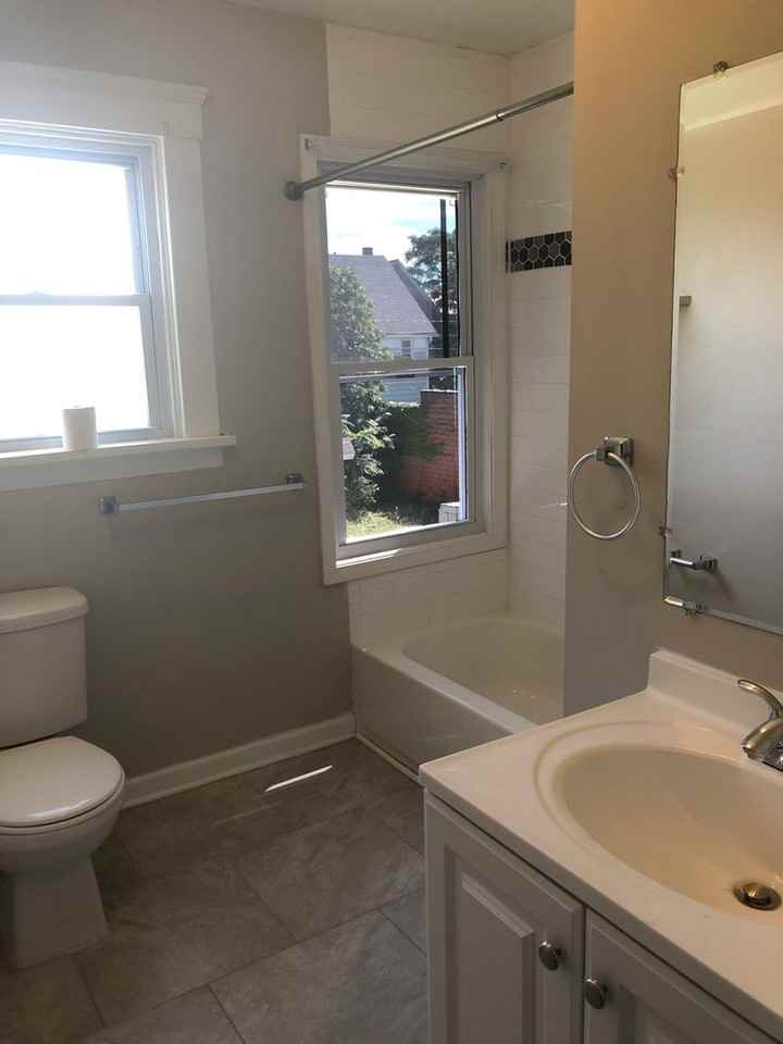 1625 Lakewood Ave - Photo 7 of 16