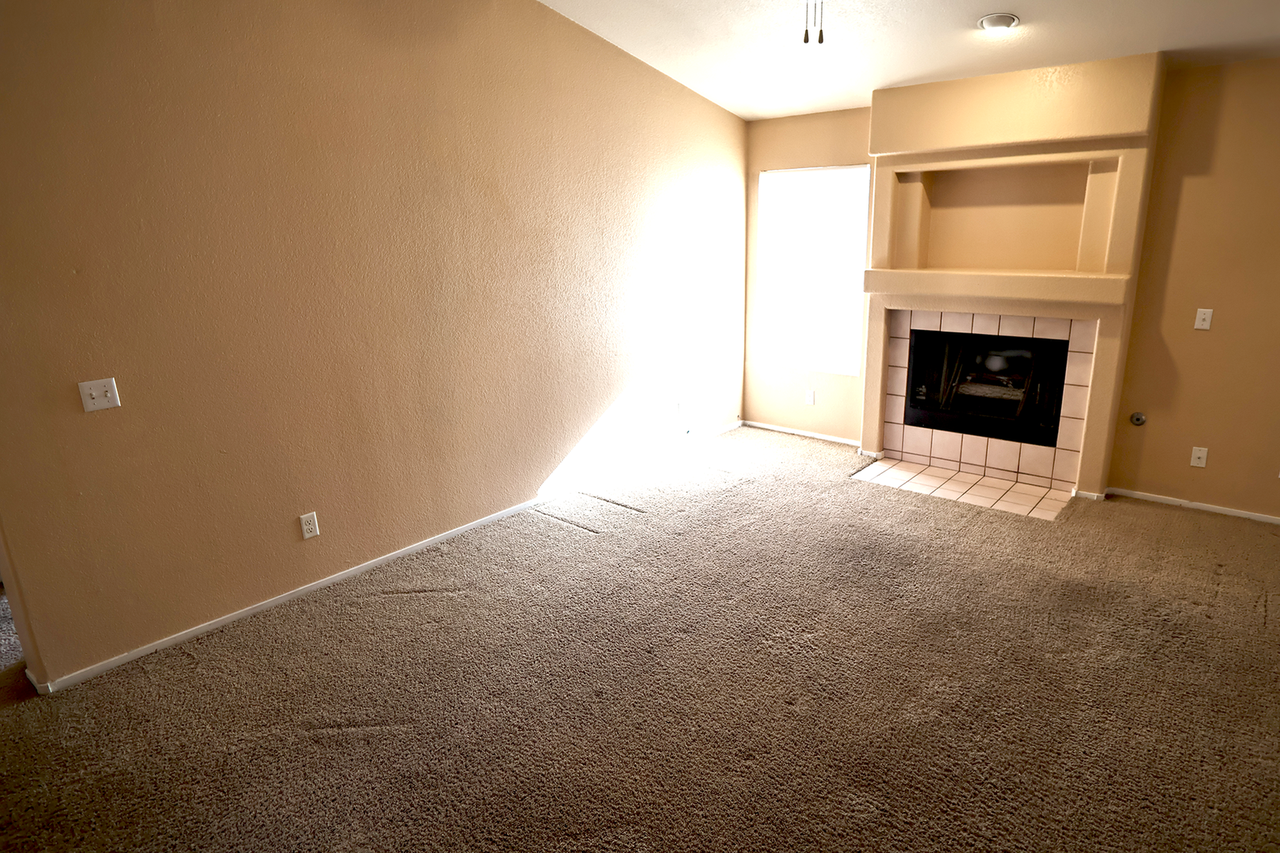 425 Don Fernando Cir - Photo 3 of 22