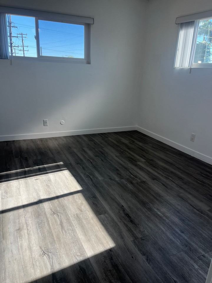 4024 W 135th St - Photo 7 of 12