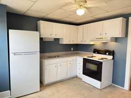 featured image of 839 E Walnut St