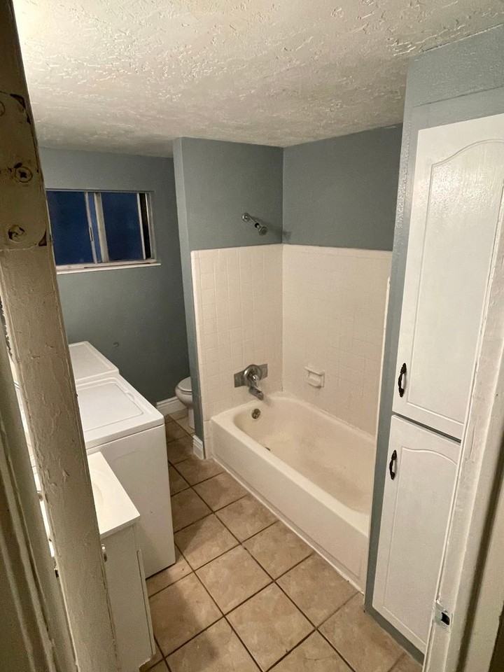 580 S 470 E #4 - Photo 6 of 10