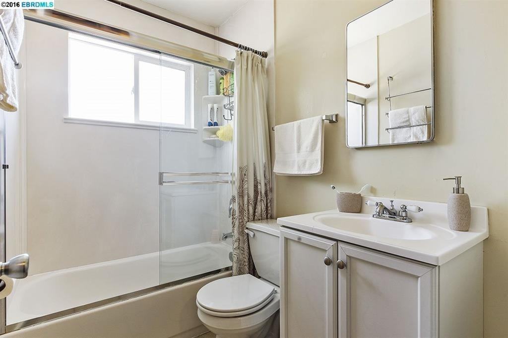 22115 Main St - Photo 5 of 8