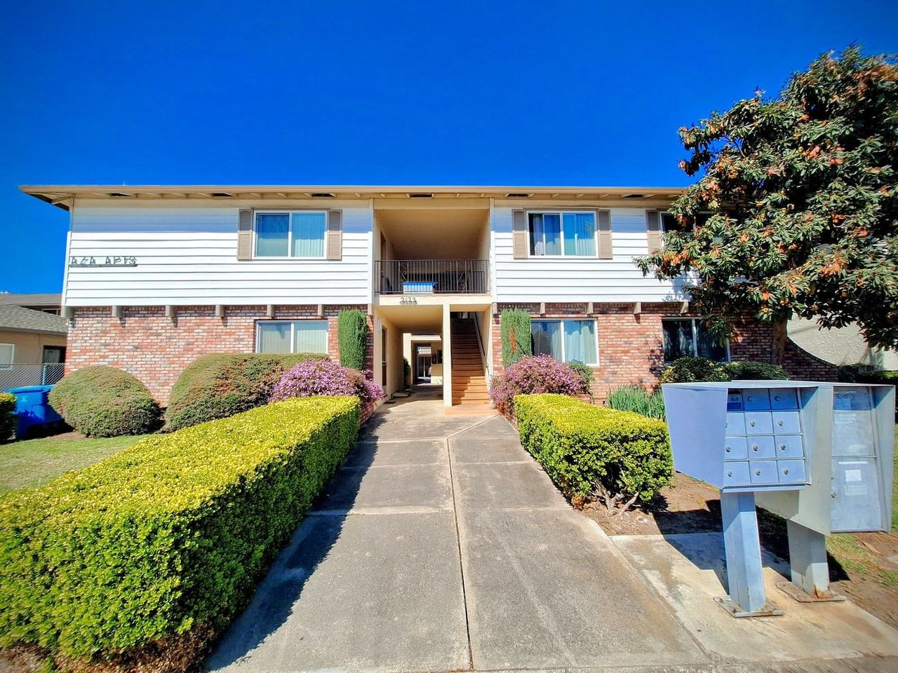 2123 Aza Dr #8 - Photo 6 of 30