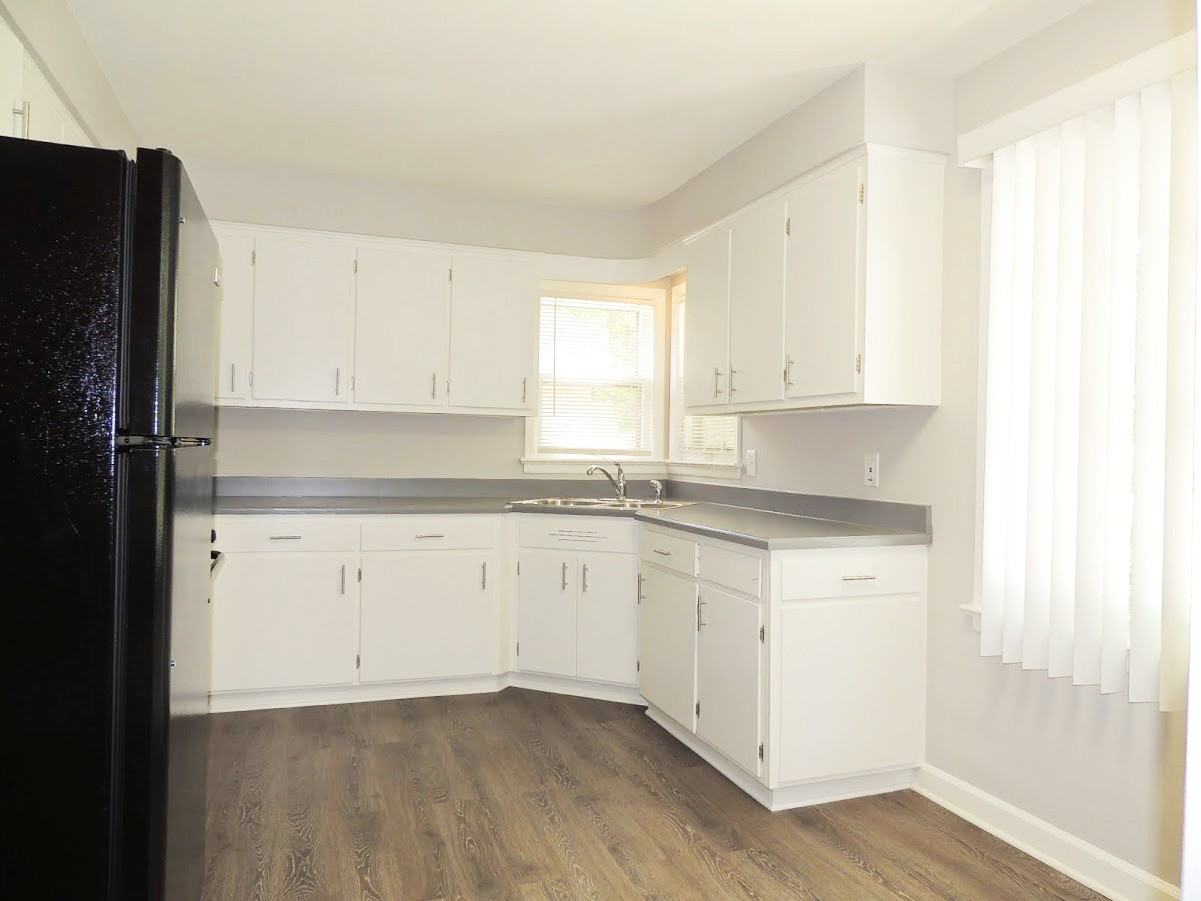 286 Richmond Rd - Photo 5 of 18