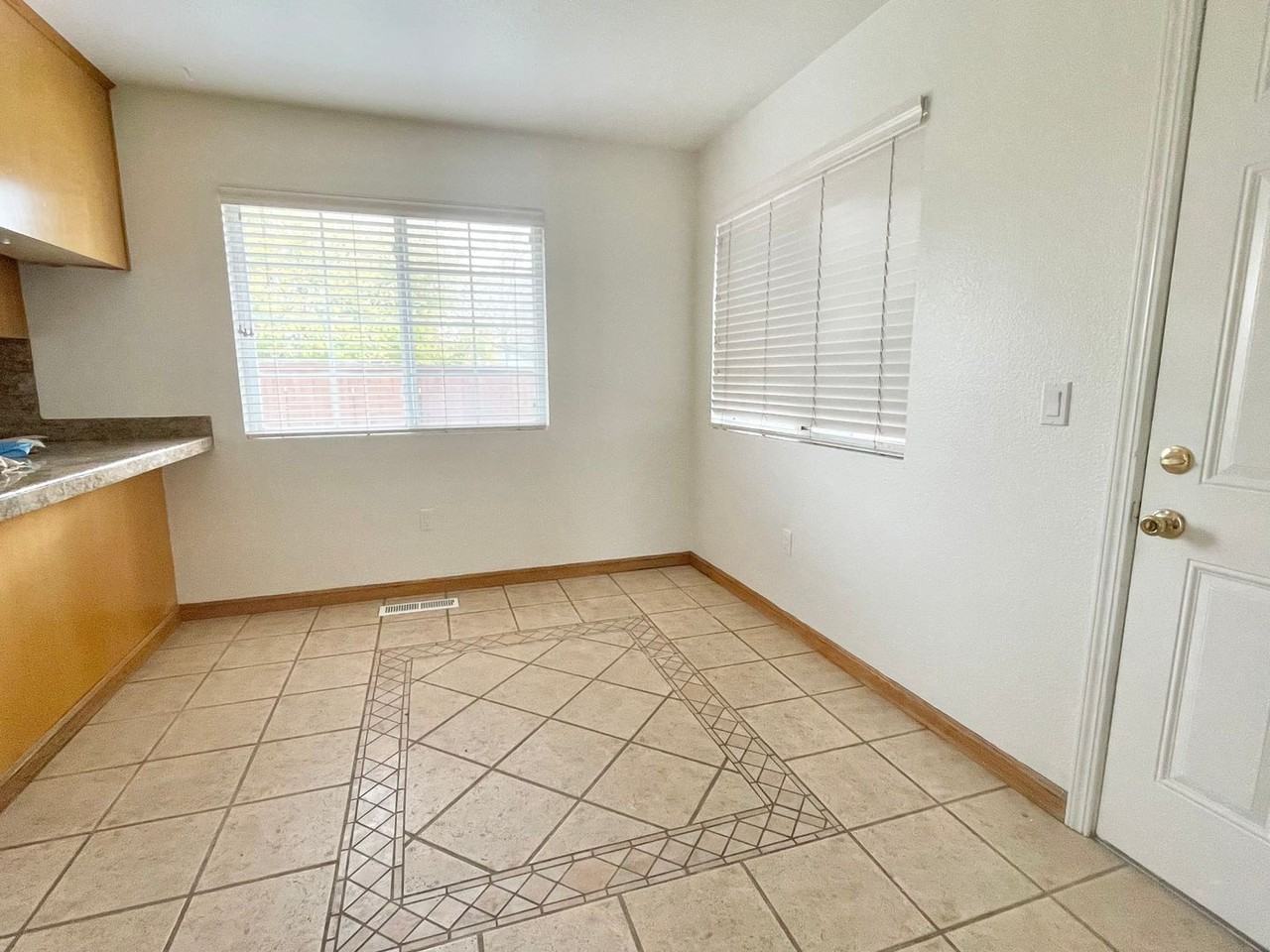 129 Windsor Palms Dr - Photo 7 of 22