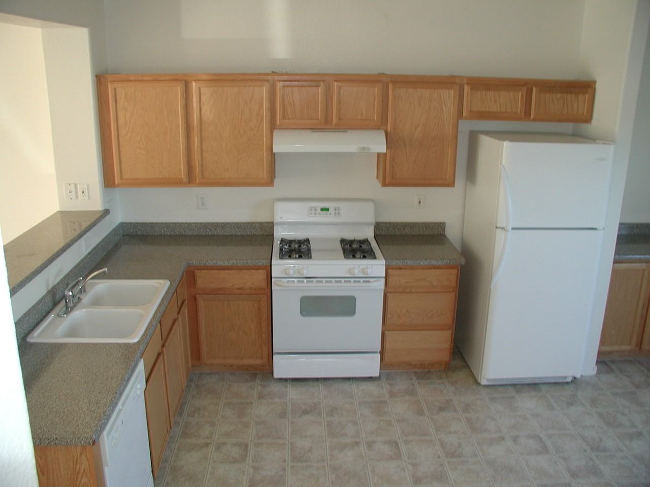 10516 Soneto Creek Ct - Photo 5 of 13