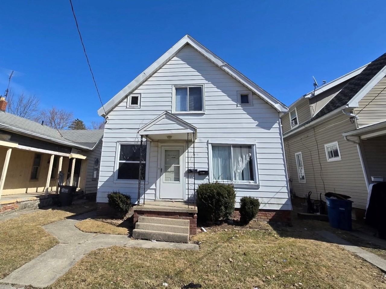 3010 Warsaw St - Photo 2 of 2