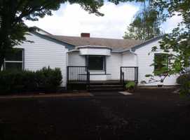 featured image of 960 Anderson Ln